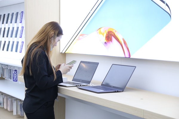 Huawei  เปิด Experience shop  บริการเบ็ดเสร็จ ครบในที่เดียว พร้อมให้บริการแล้วในศูนย์การค้าฟอร์จูนทาวน์   