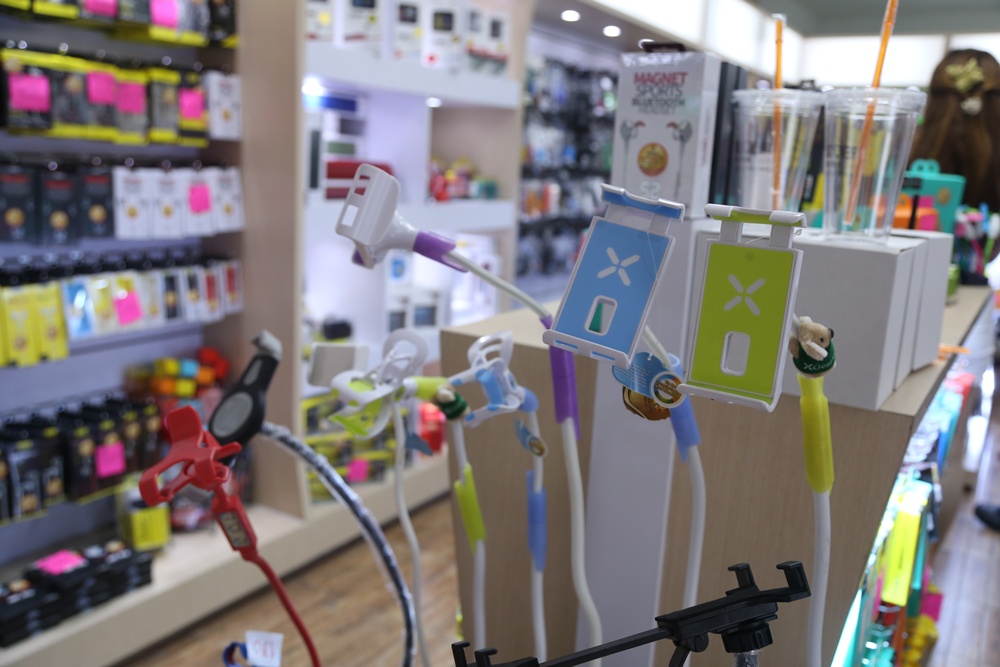 ศูนย์การค้าฟอร์จูนทาวน์ มอบกระเช้าดอกไม้ร่วมแสดงความยินดีเนื่องในโอกาสเปิด “ร้าน OHO POWER”