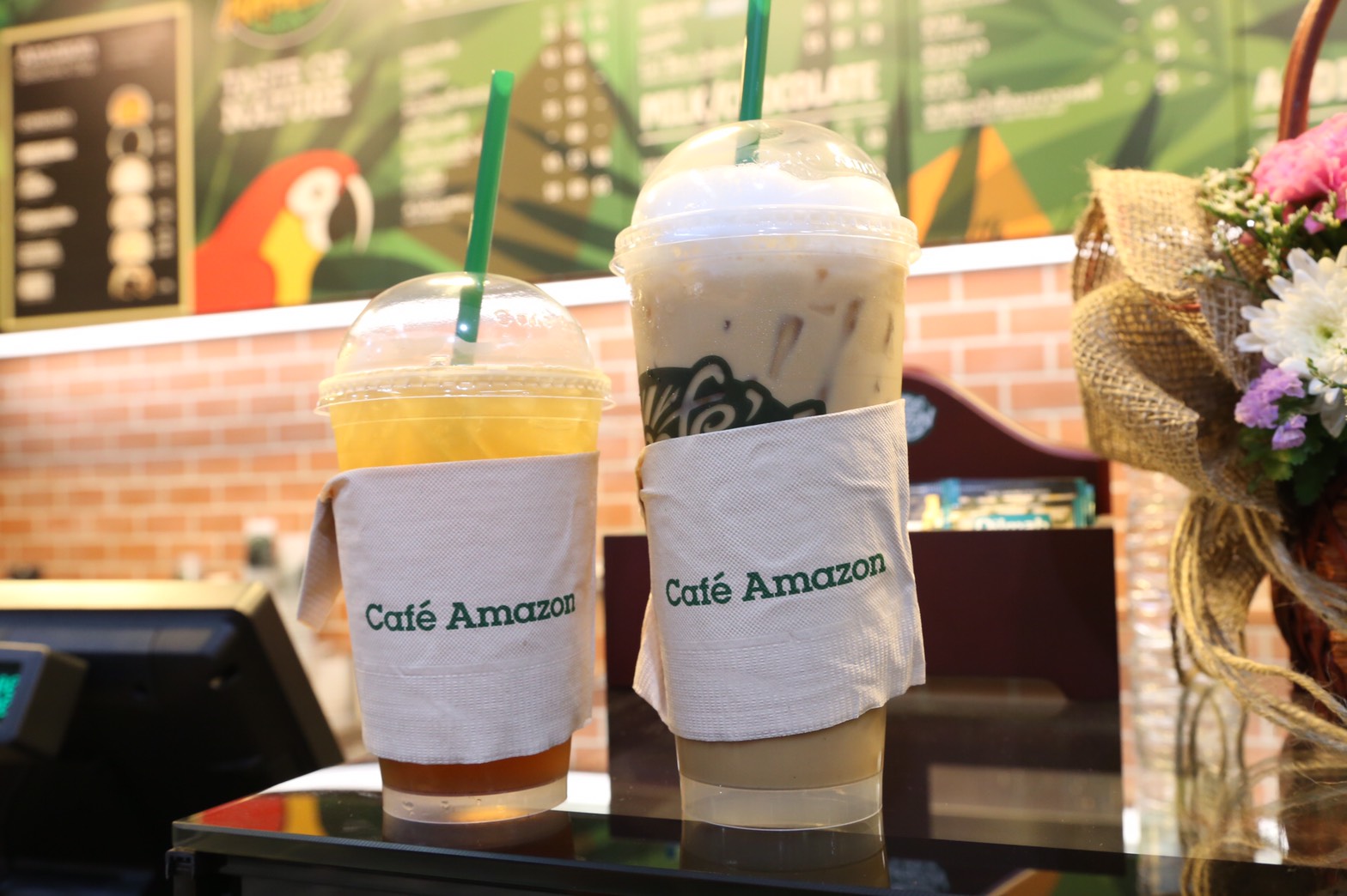 ฟอร์จูนทาวน์ร่วมกับ Cafe Amazonขยายความสดชื่น 