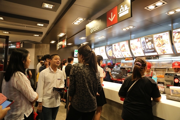 “เคเอฟซี” ฟอร์จูนทาวน์ ตอบโจทย์ทุกวัย เสิร์ฟไวเสริมแฮงค์เอาท์