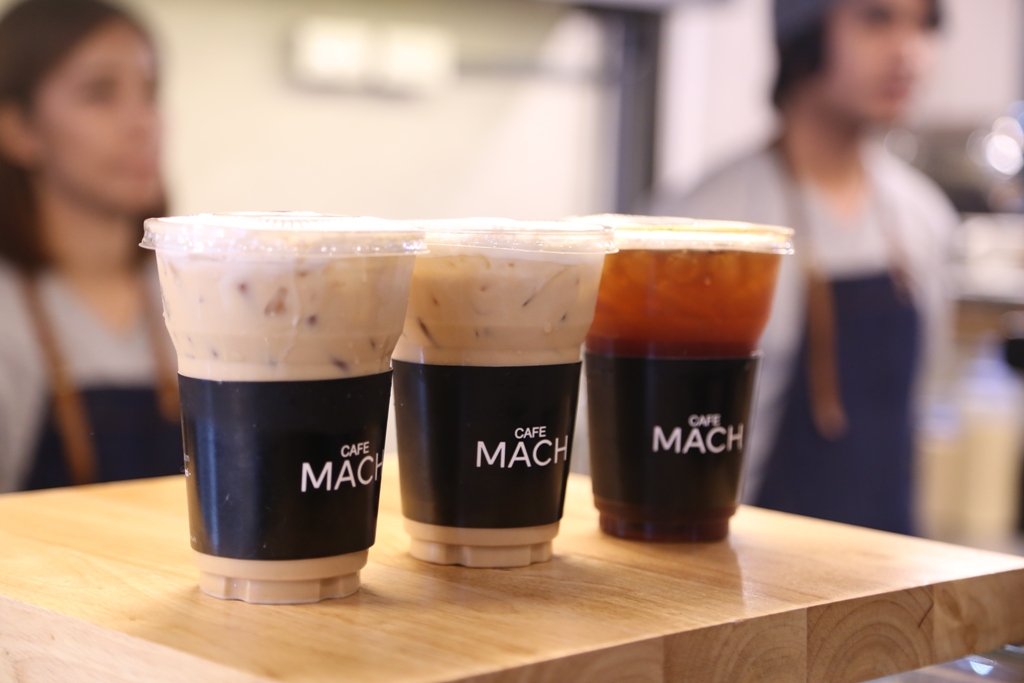 “เปิดร้าน CAFE MACH (คาเฟมรรค)”