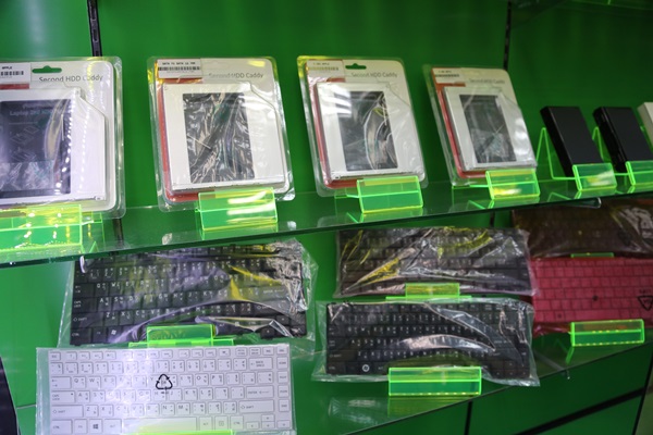 วายเจซี ผู้จัดจำหน่ายพาวเวอร์อแดปเตอร์ และแบตเตอรี่คุณภาพสูง