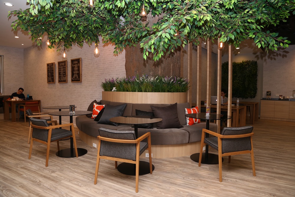 Working Space บรรยากาศสบาย ผ่อนคลายได้ทั้งวัน ที่ iStudy