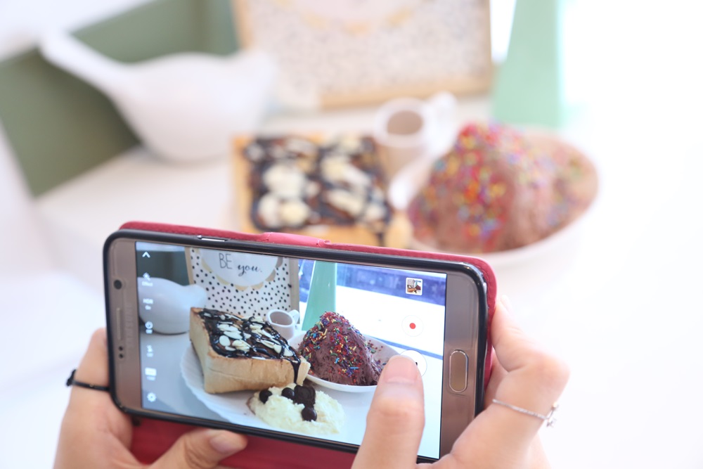 เติมความหวาน เย็น ชื่นใจ ไปกับไอศครีม IZE BUDDY